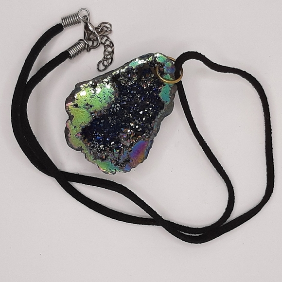 Handmade Celestial Aura Geode Necklace - Picture 3 of 6
